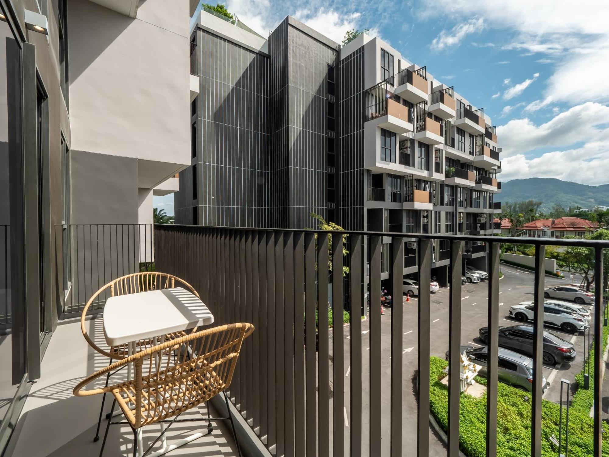 2bd With 2bt In Skypark Laguna Bang Tao Apartment