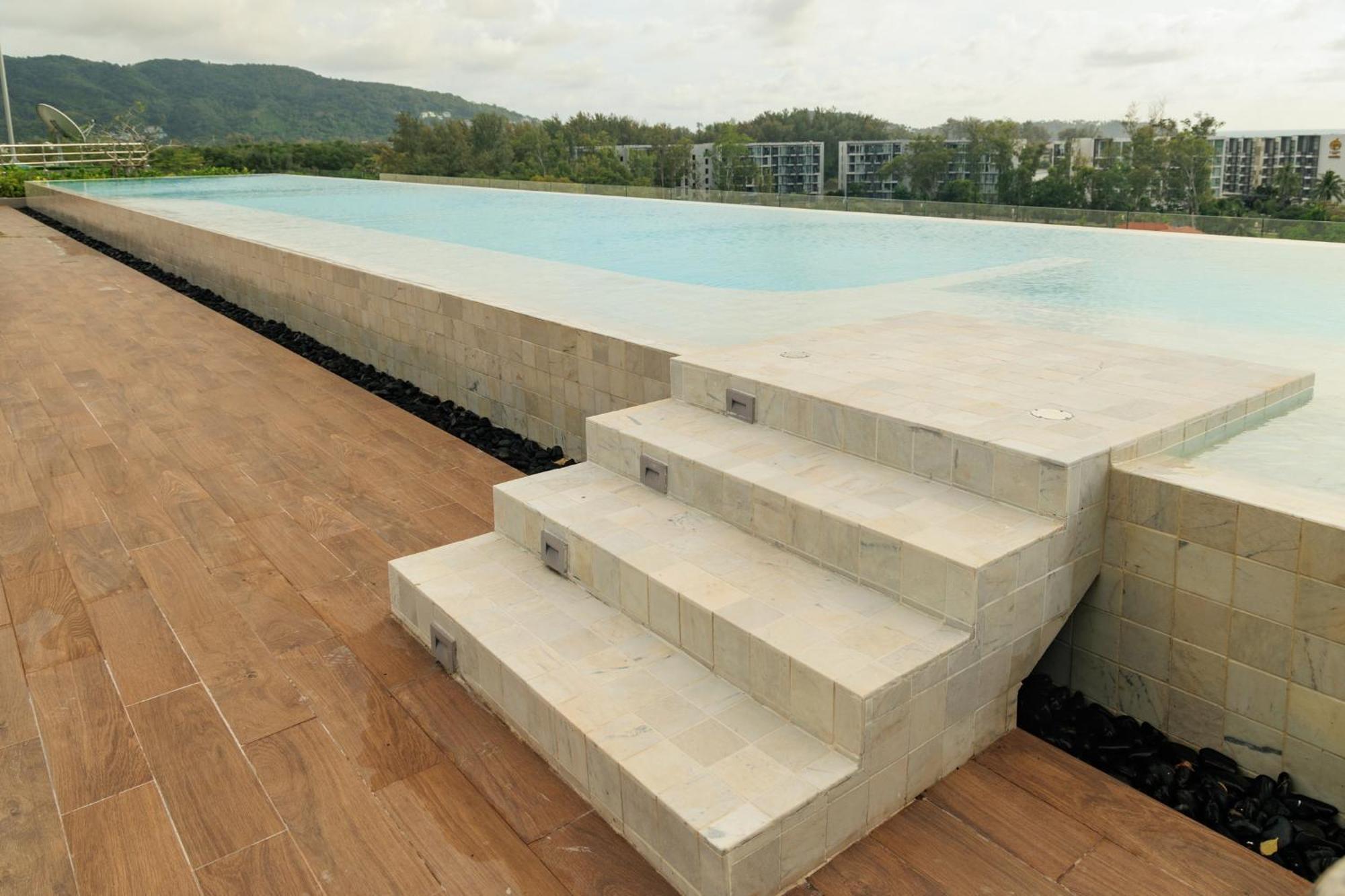 Apartment 2bd With 2bt In Skypark Laguna Bang Tao