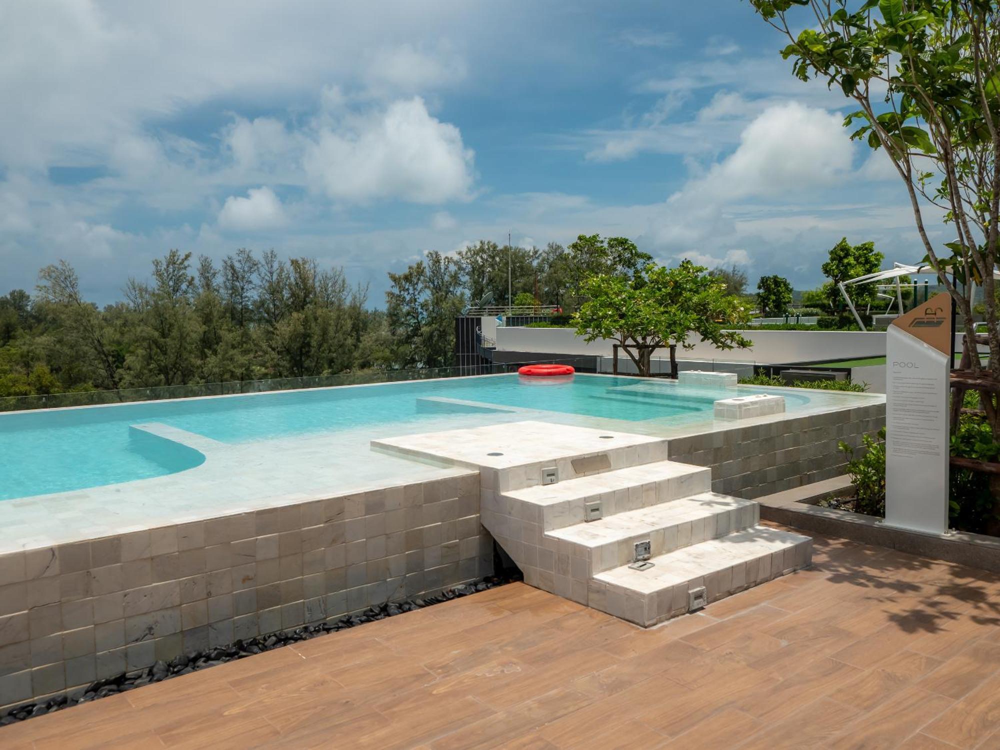 Apartment 2bd With 2bt In Skypark Laguna Bang Tao *