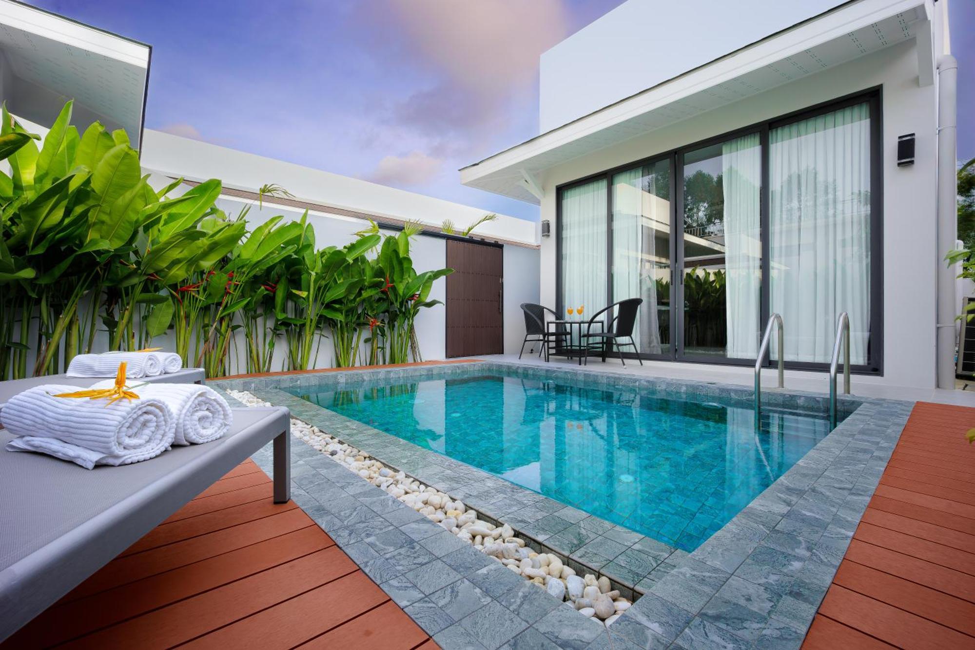 Barringtonia Pool Phuket