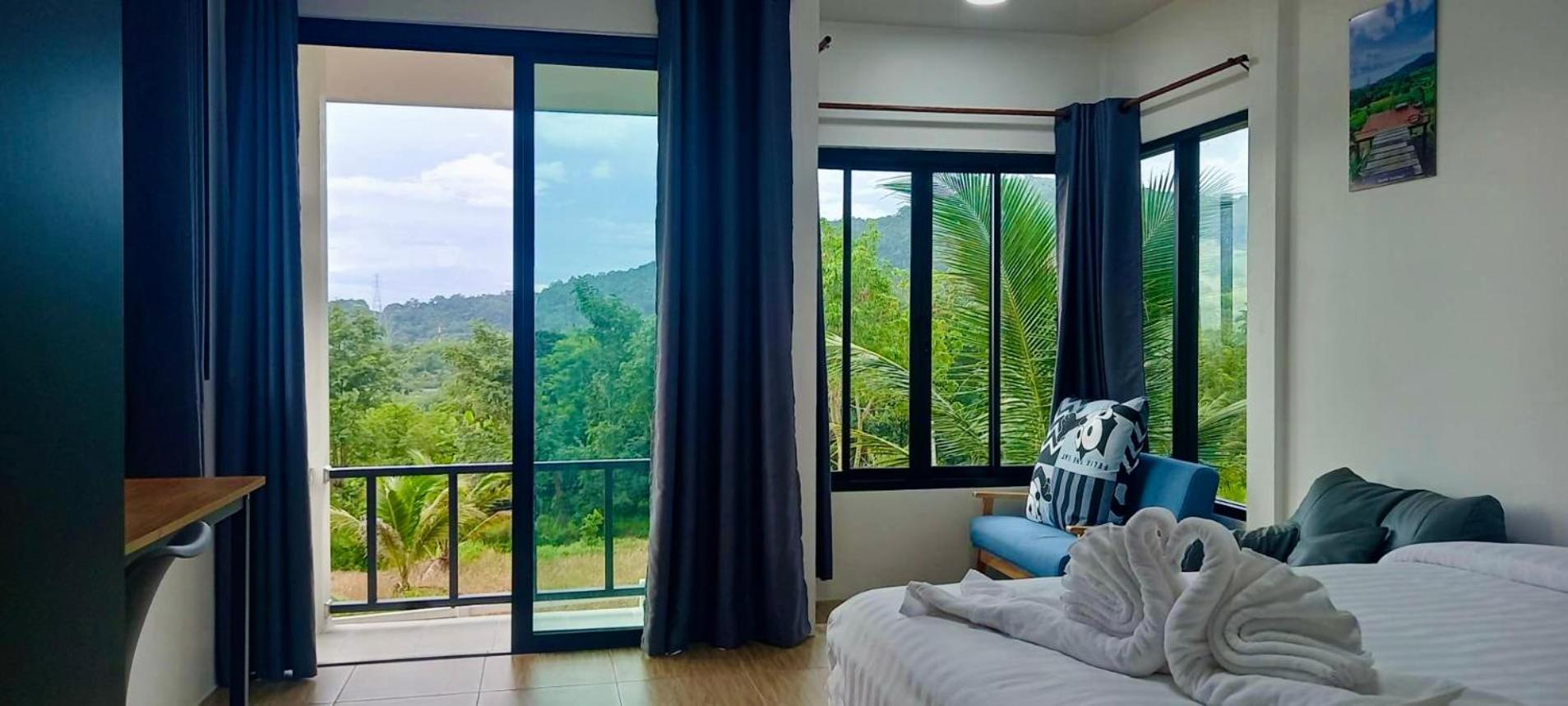 Chai Khao Mountain View Farm stay Phuket