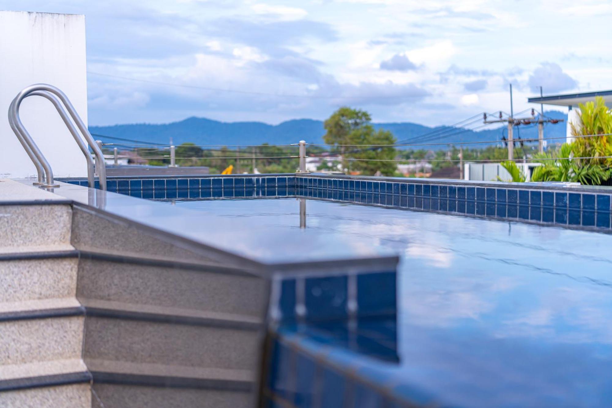 Laguna Park 的现代化5卧室泳池别墅 Villa