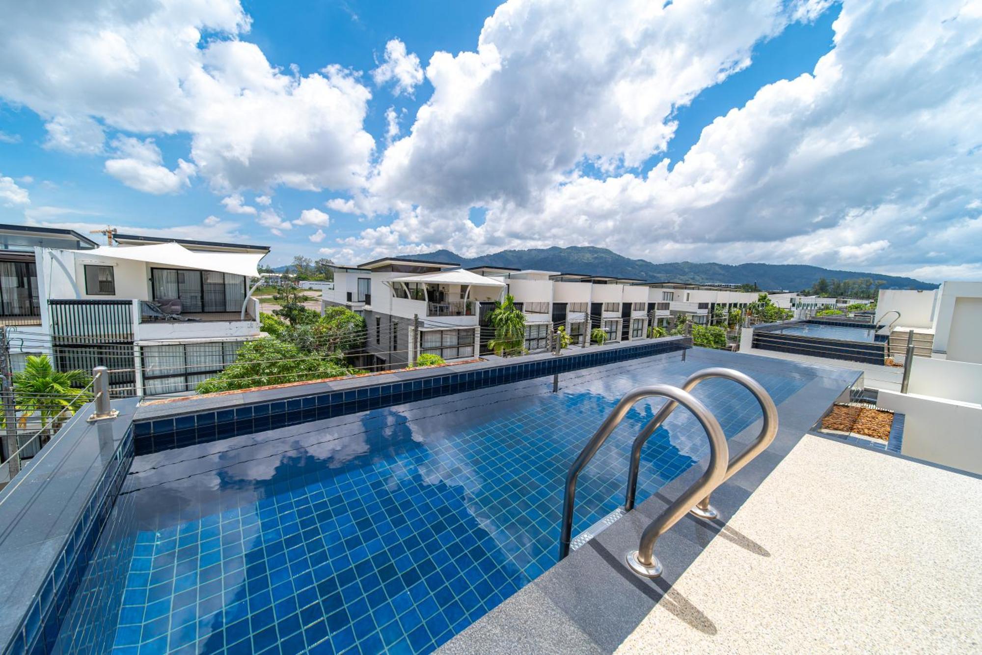 Villa Laguna Park 的现代化5卧室泳池别墅 *