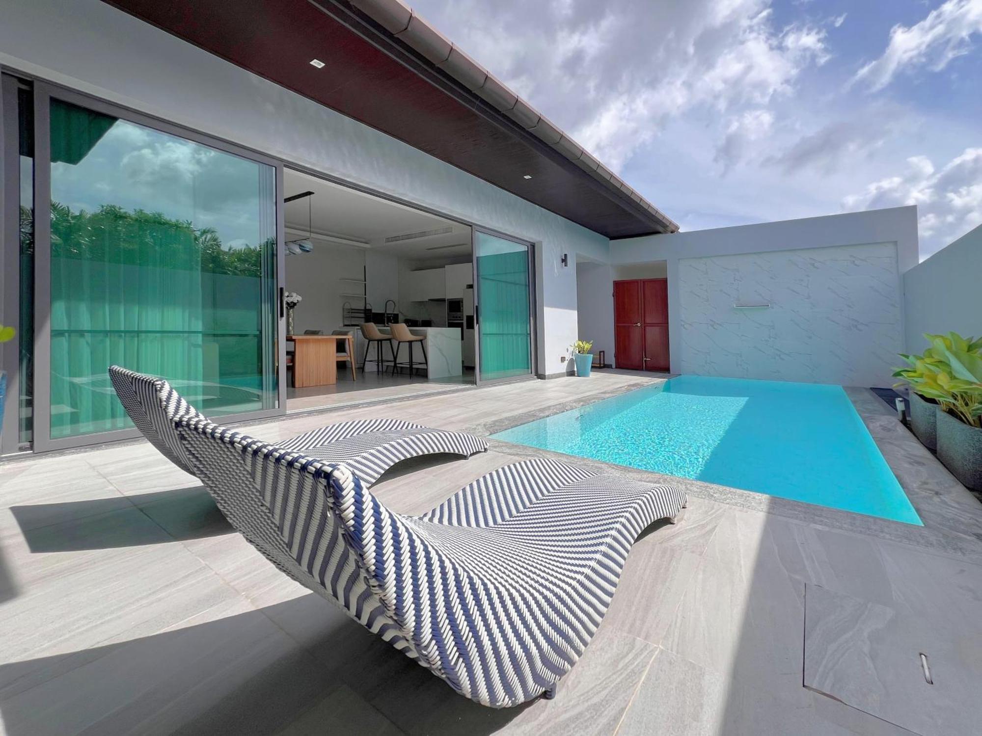 Bangtao Pool - Prymaluna Villa Phuket