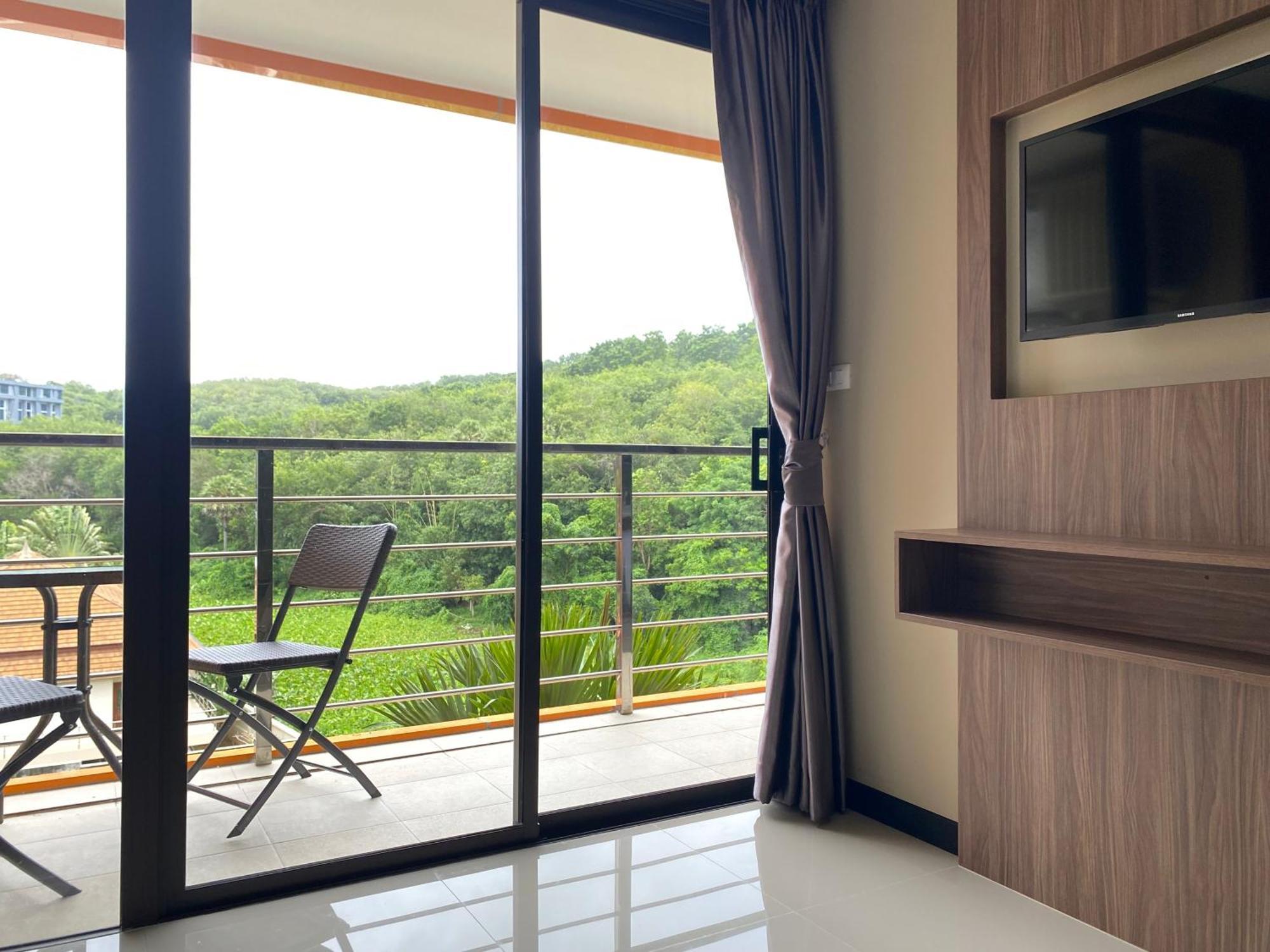 1bdr Near Naiharn By Capitalpro