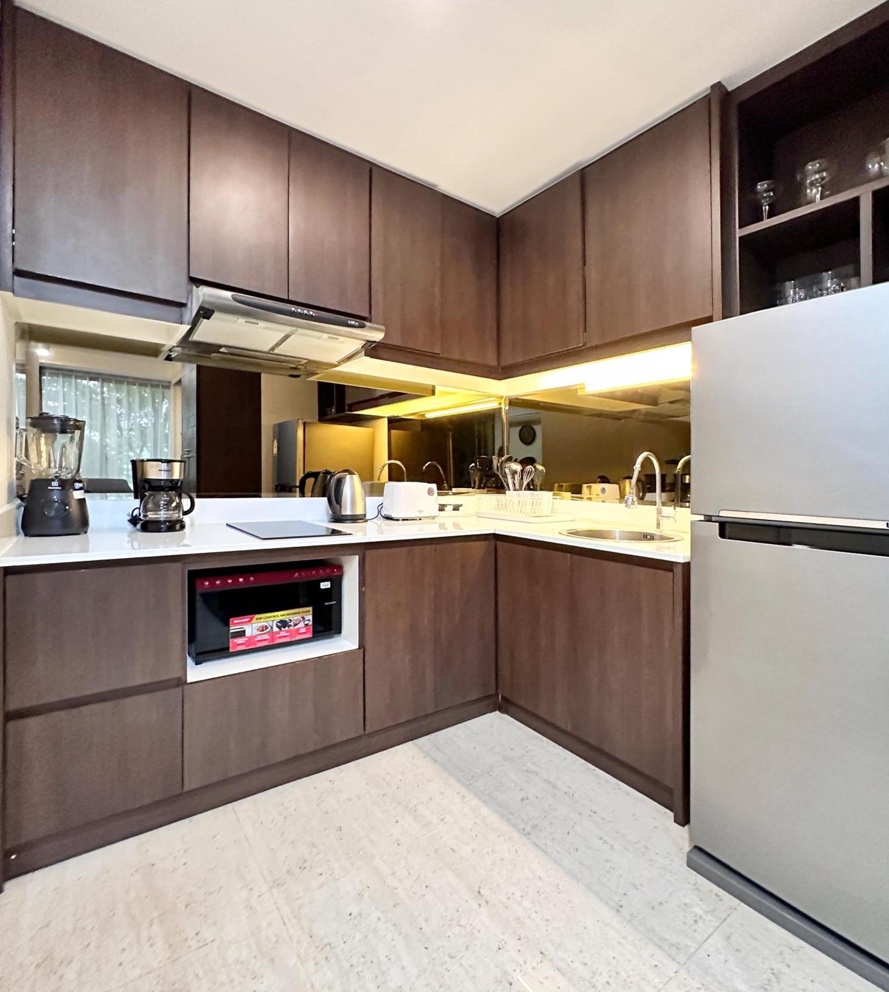 The Aristo-1-213 Apartment *