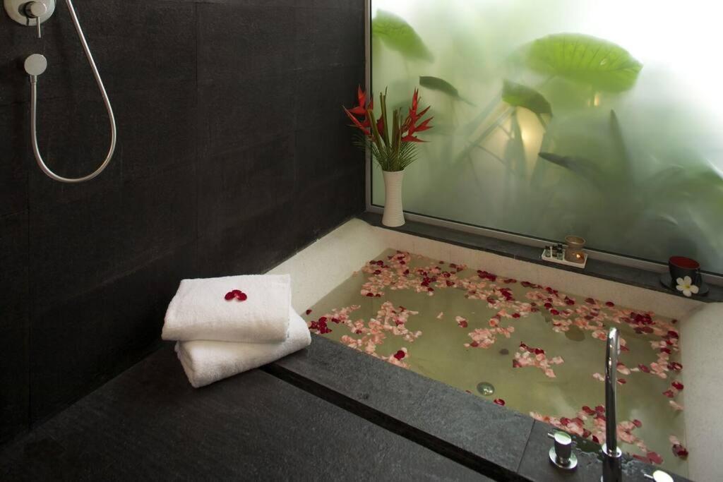 Villa 28 - Sea View Luxury Pool *