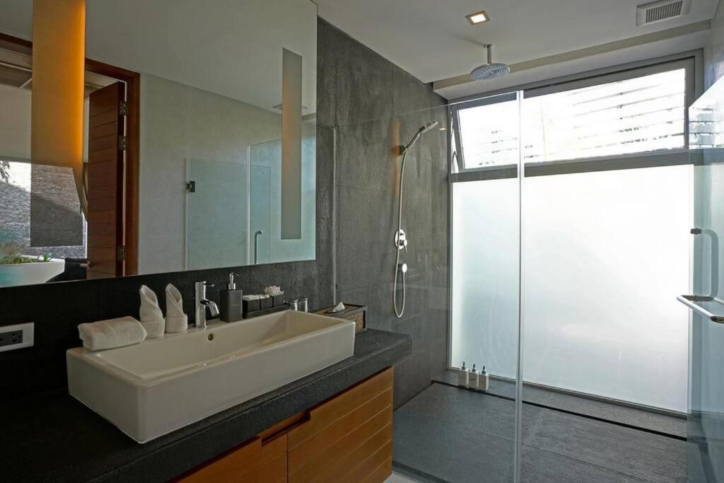 Villa 28 - Sea View Luxury Pool Phuket