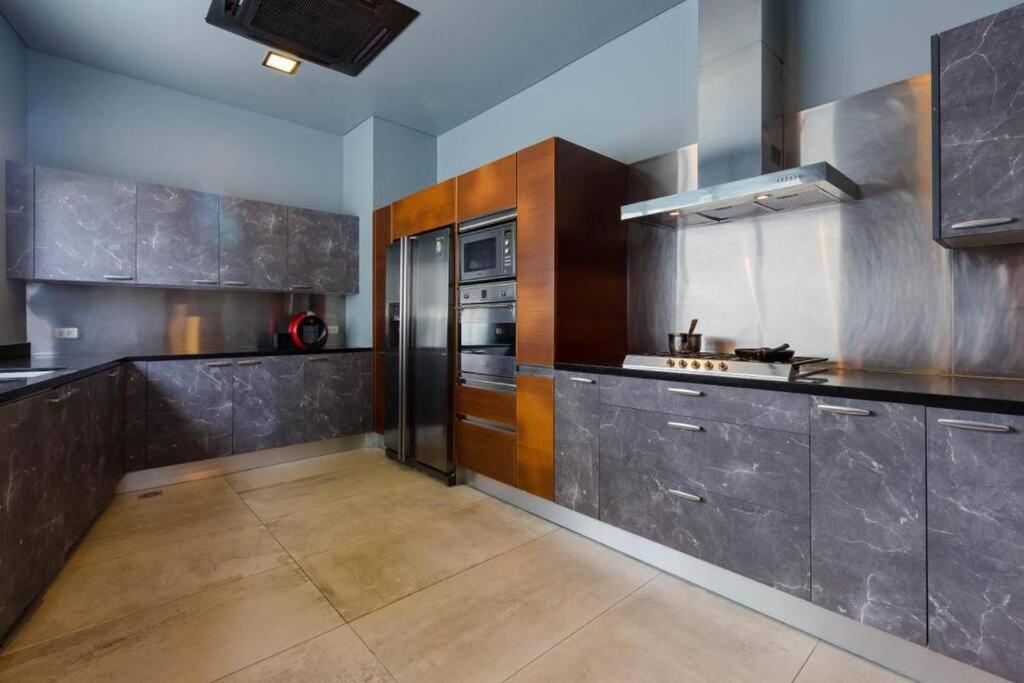 28 - Sea View Luxury Pool Villa *