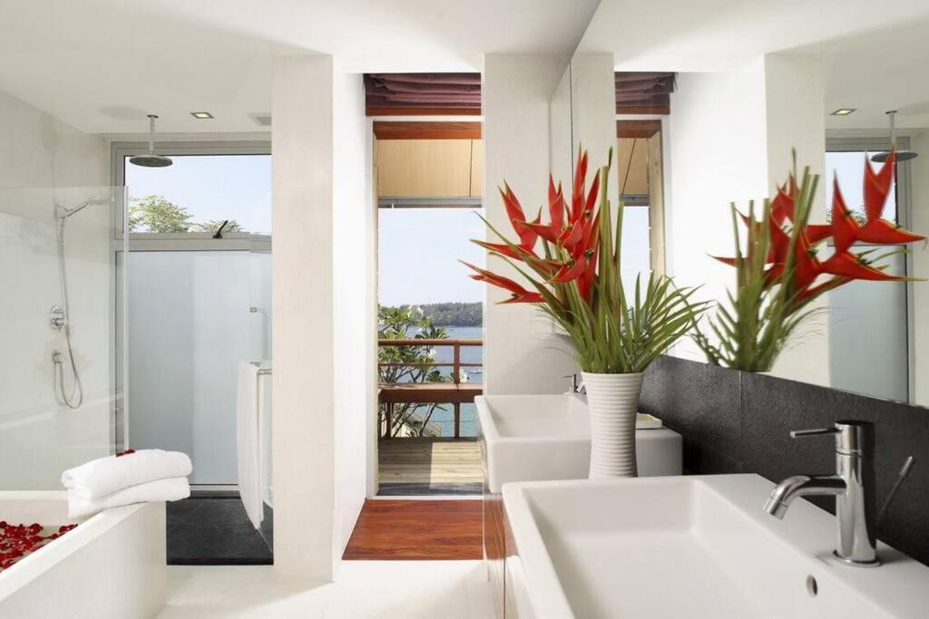 Villa 28 - Sea View Luxury Pool *