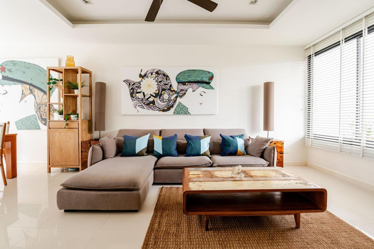 Apartment Lp 65-57 Spacious Close To The