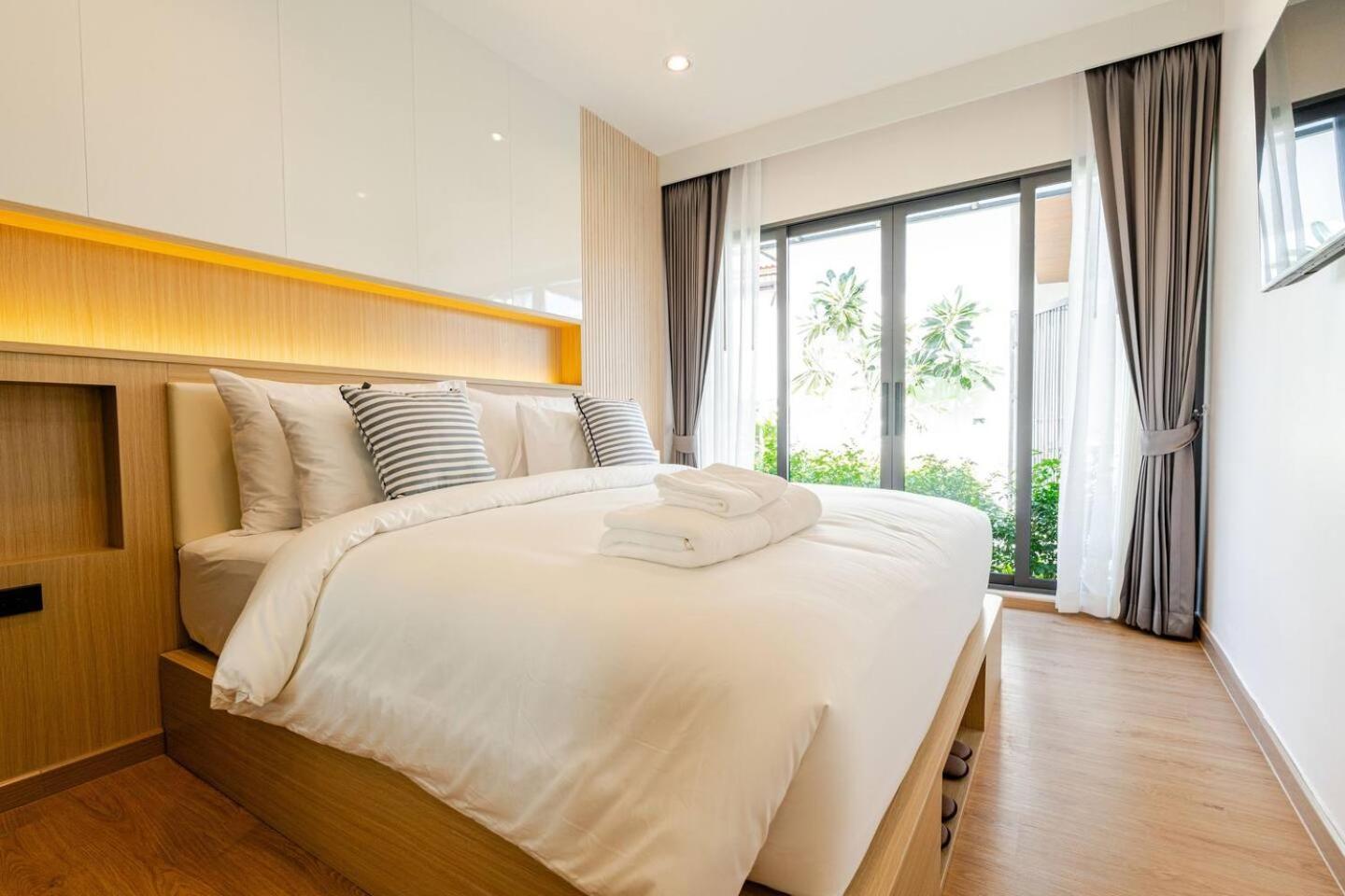 Villa Oasis By The Sea M2- House With Pool And Amenities Phuket