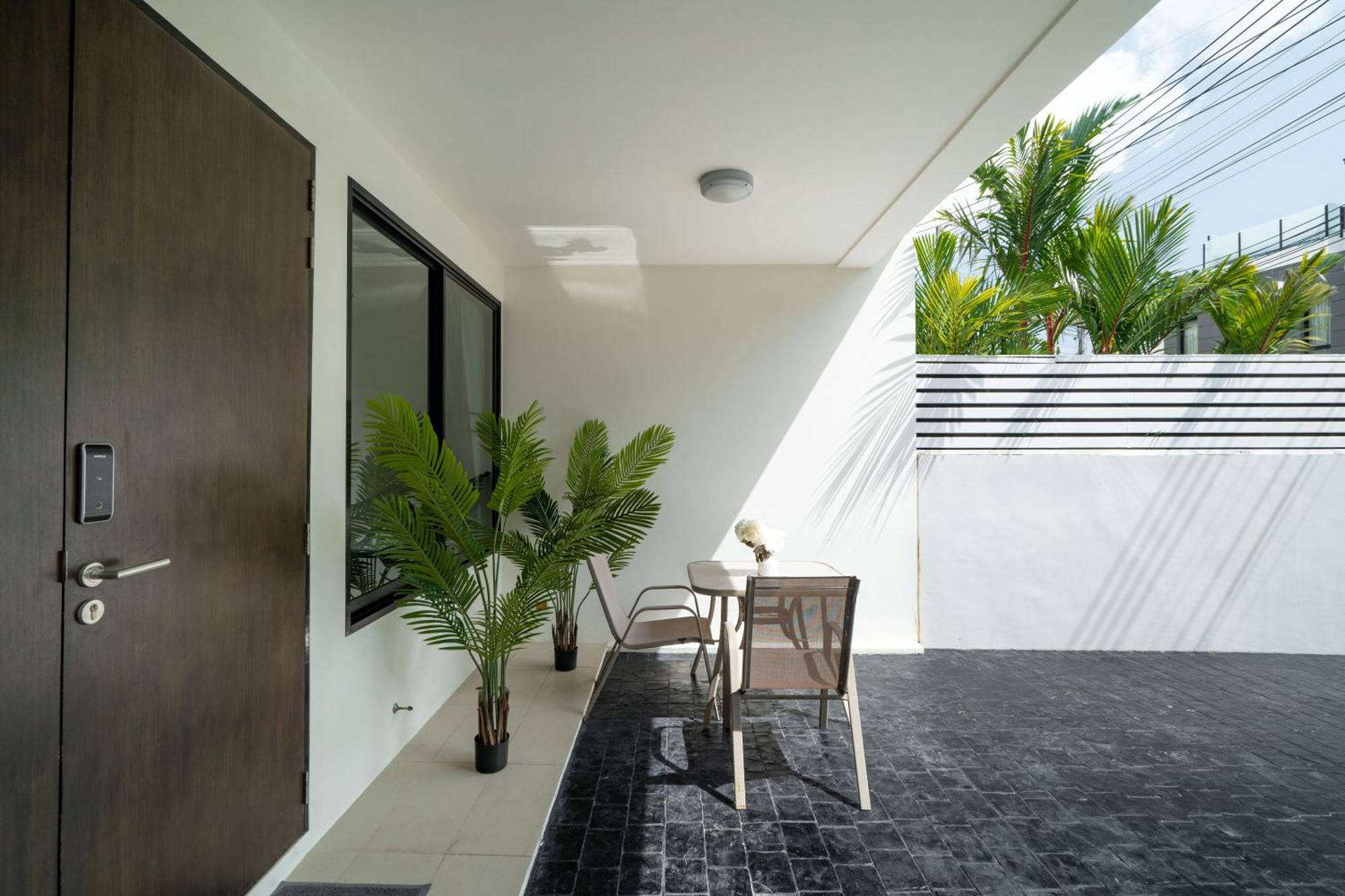 Lily 3bbedrooms Townhouse With A Patio, Laguna Park Holiday home Phuket