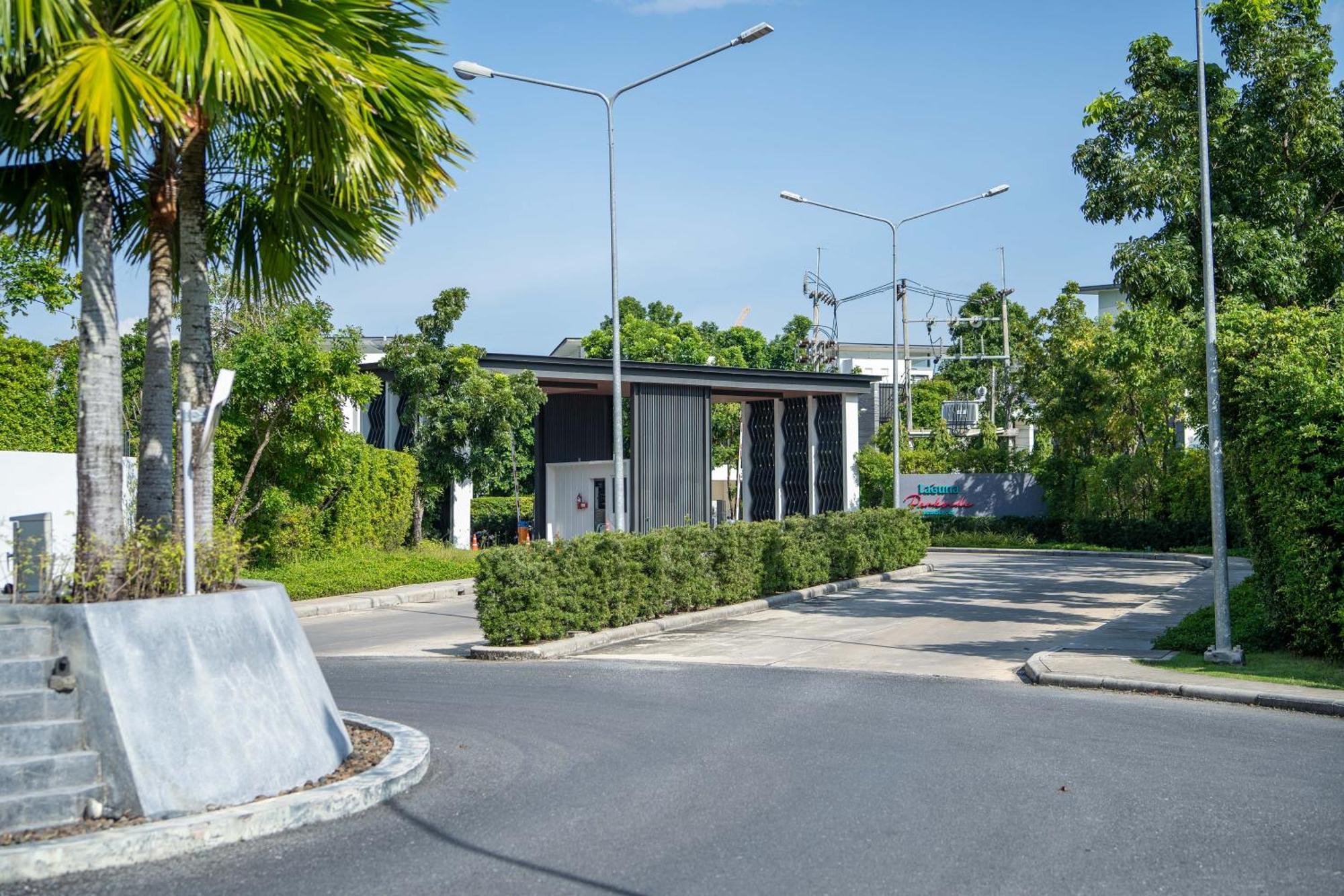 Lily 3bbedrooms Townhouse With A Patio, Laguna Park