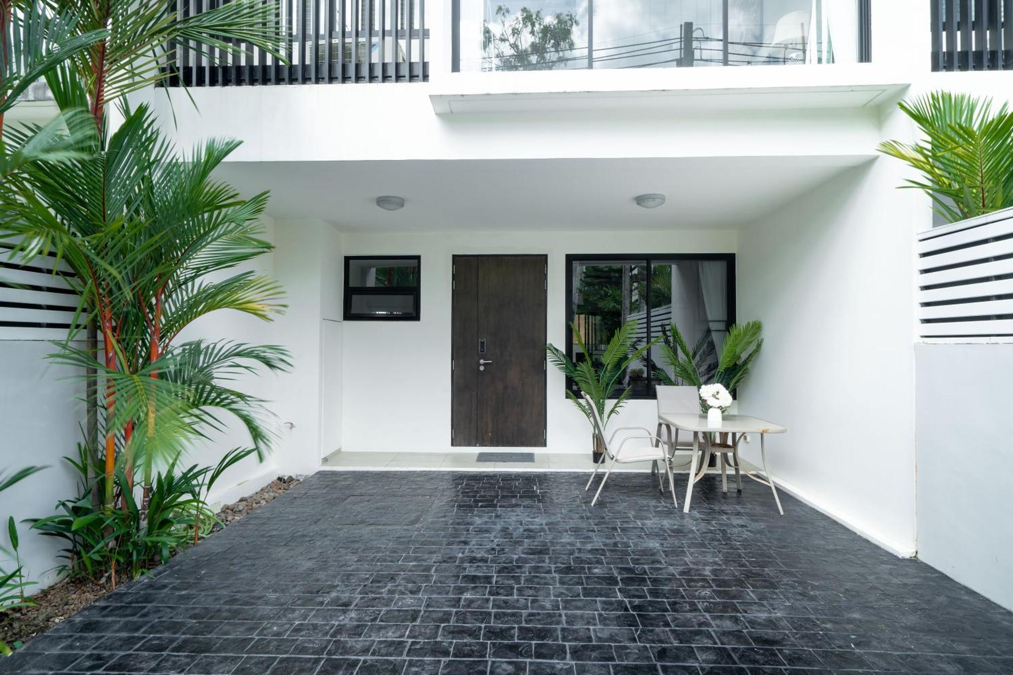 Lily 3bbedrooms Townhouse With A Patio, Laguna Park Holiday home
