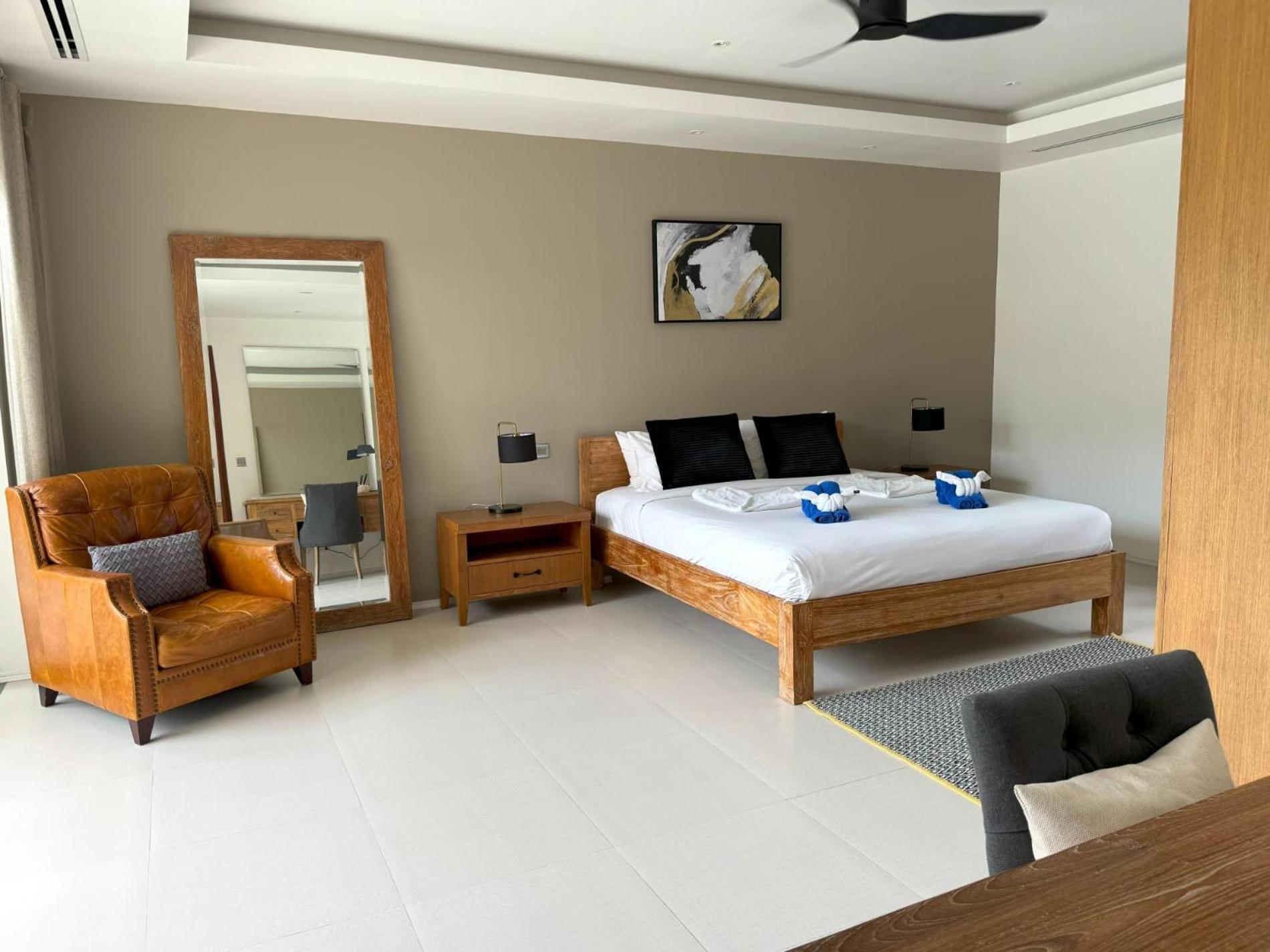 Villa At The With Pool & Rooftop Terrace *