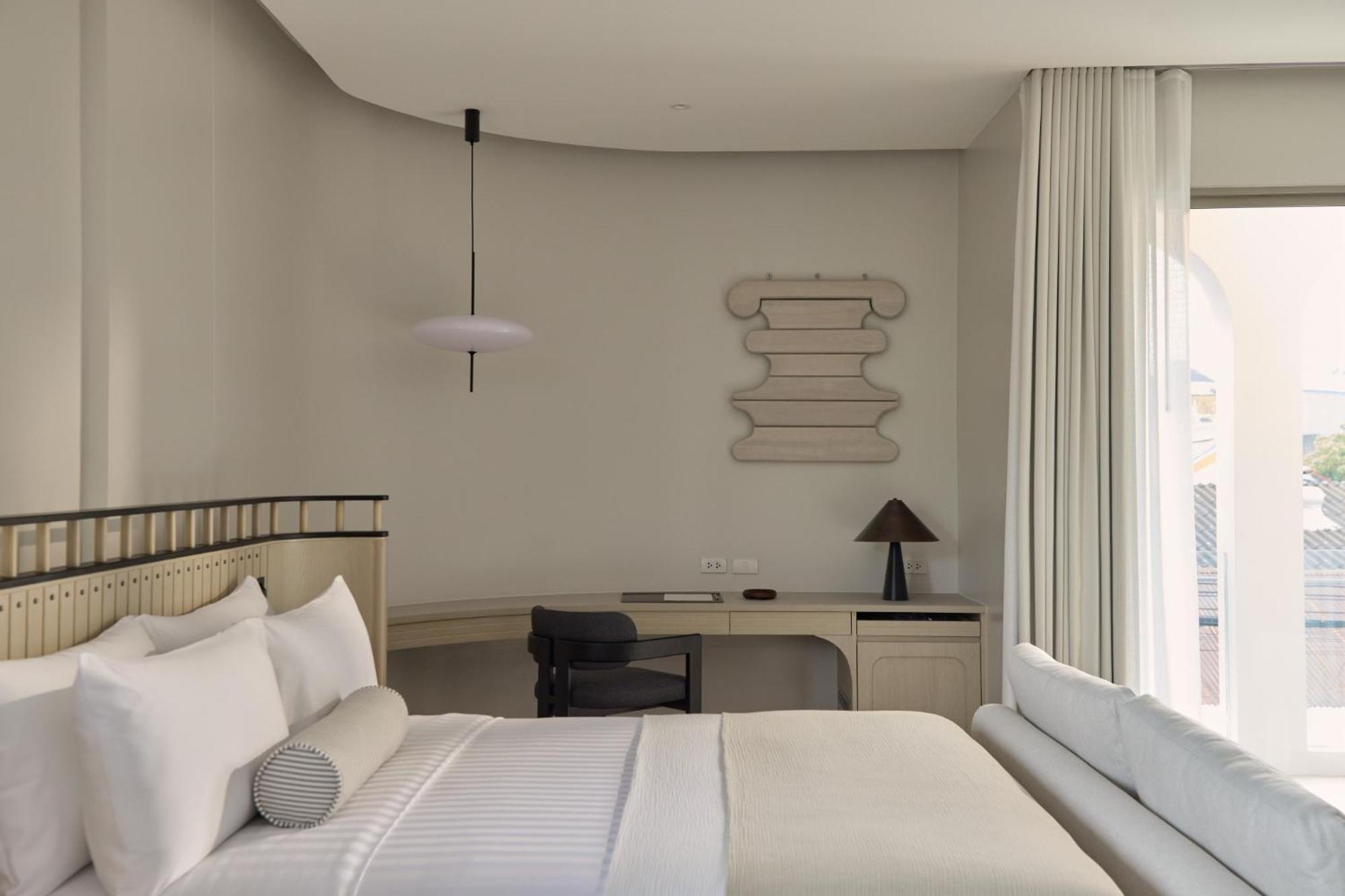 Hotel Arco Town