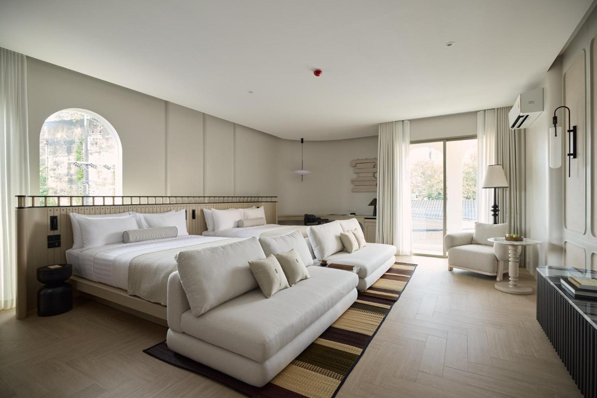 Hotel Arco Town