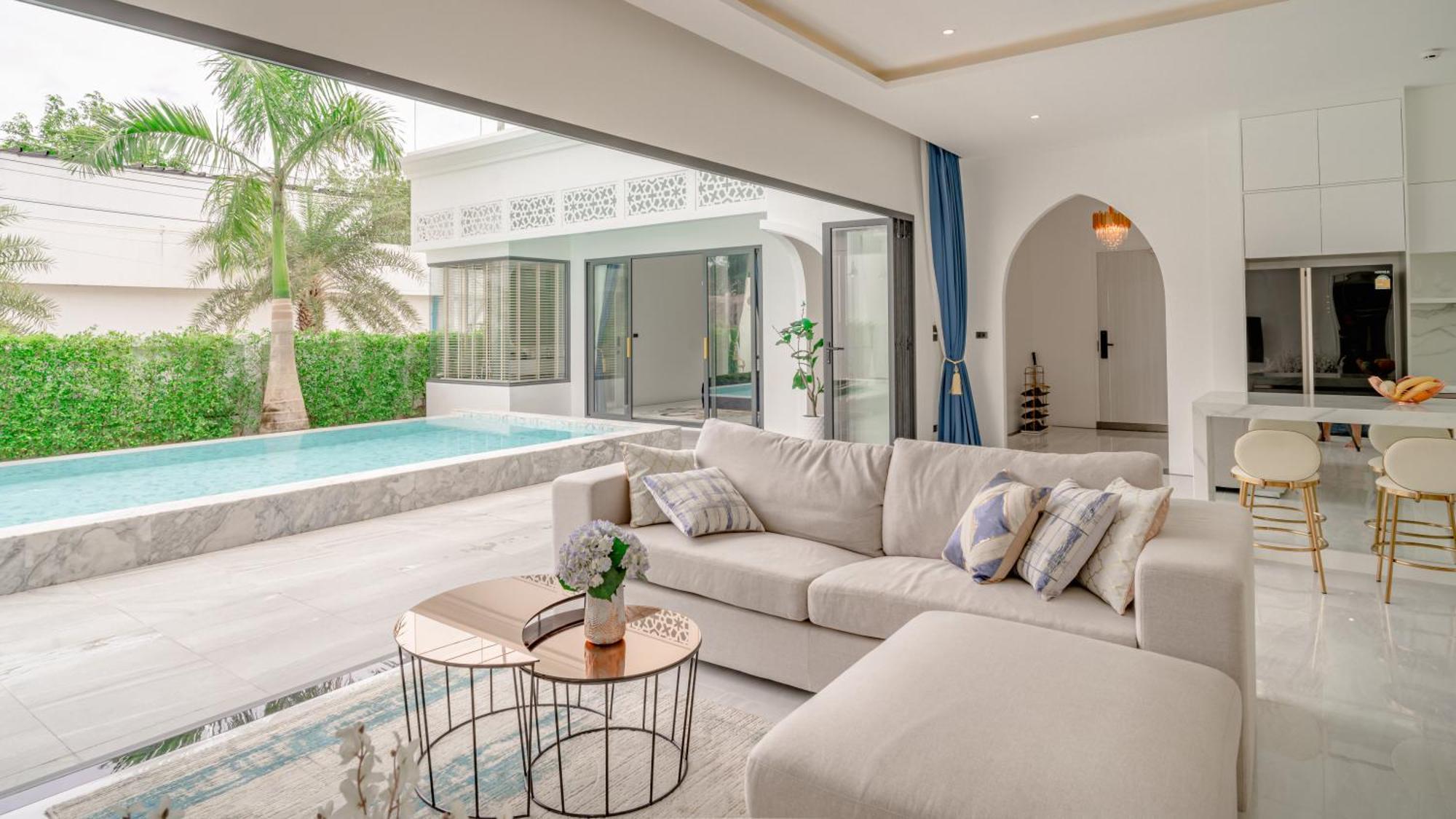 Villa Bang Tao - Menara Hill Phuket