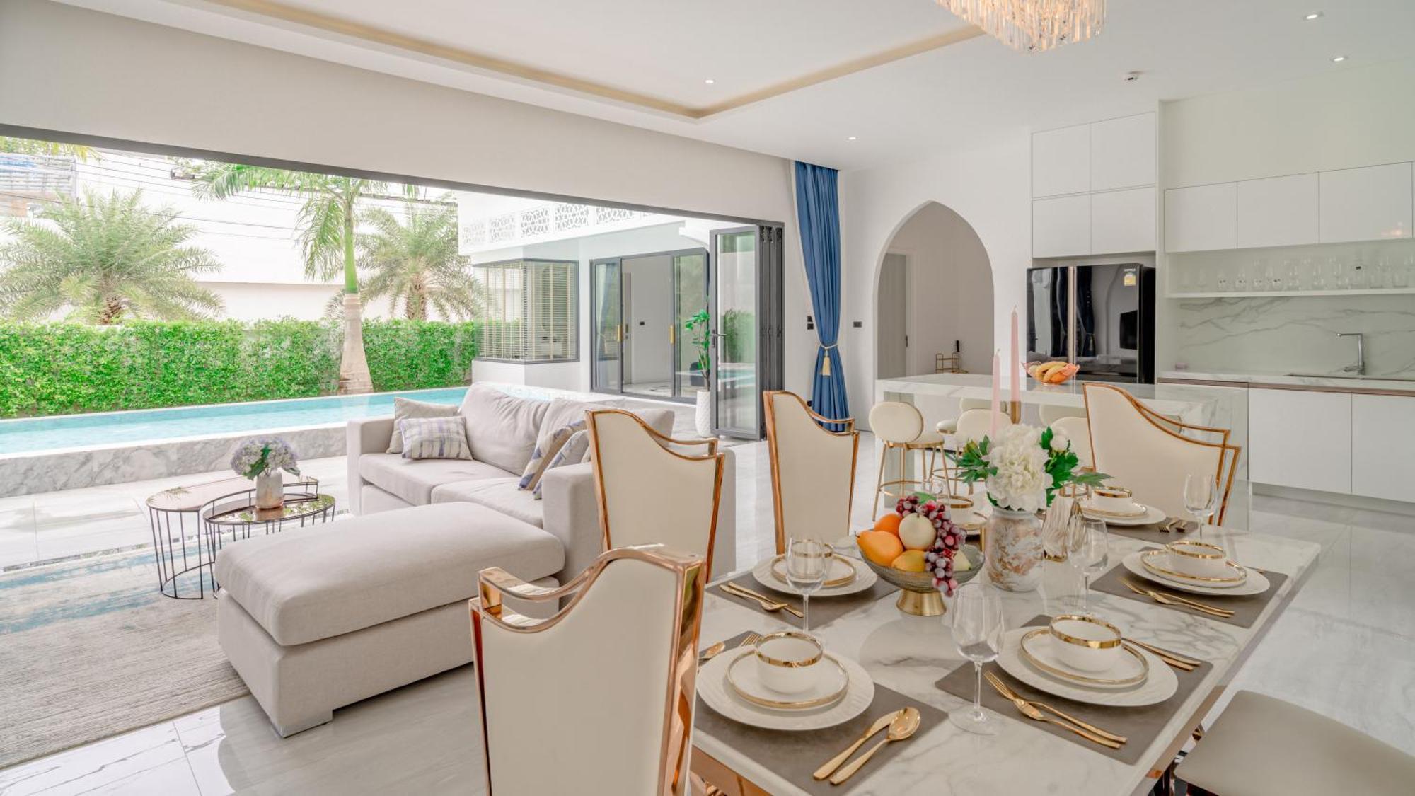 Villa Bang Tao - Menara Hill Phuket