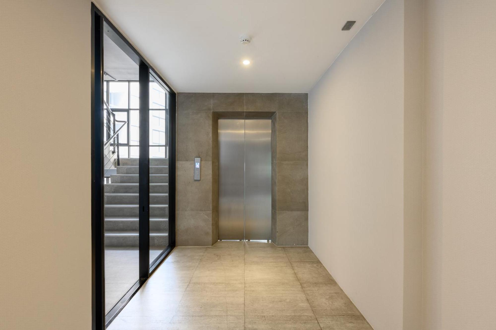 Sabay Rent L308 - Private Wi-fi & Serene View Of Courtyard And Jungle