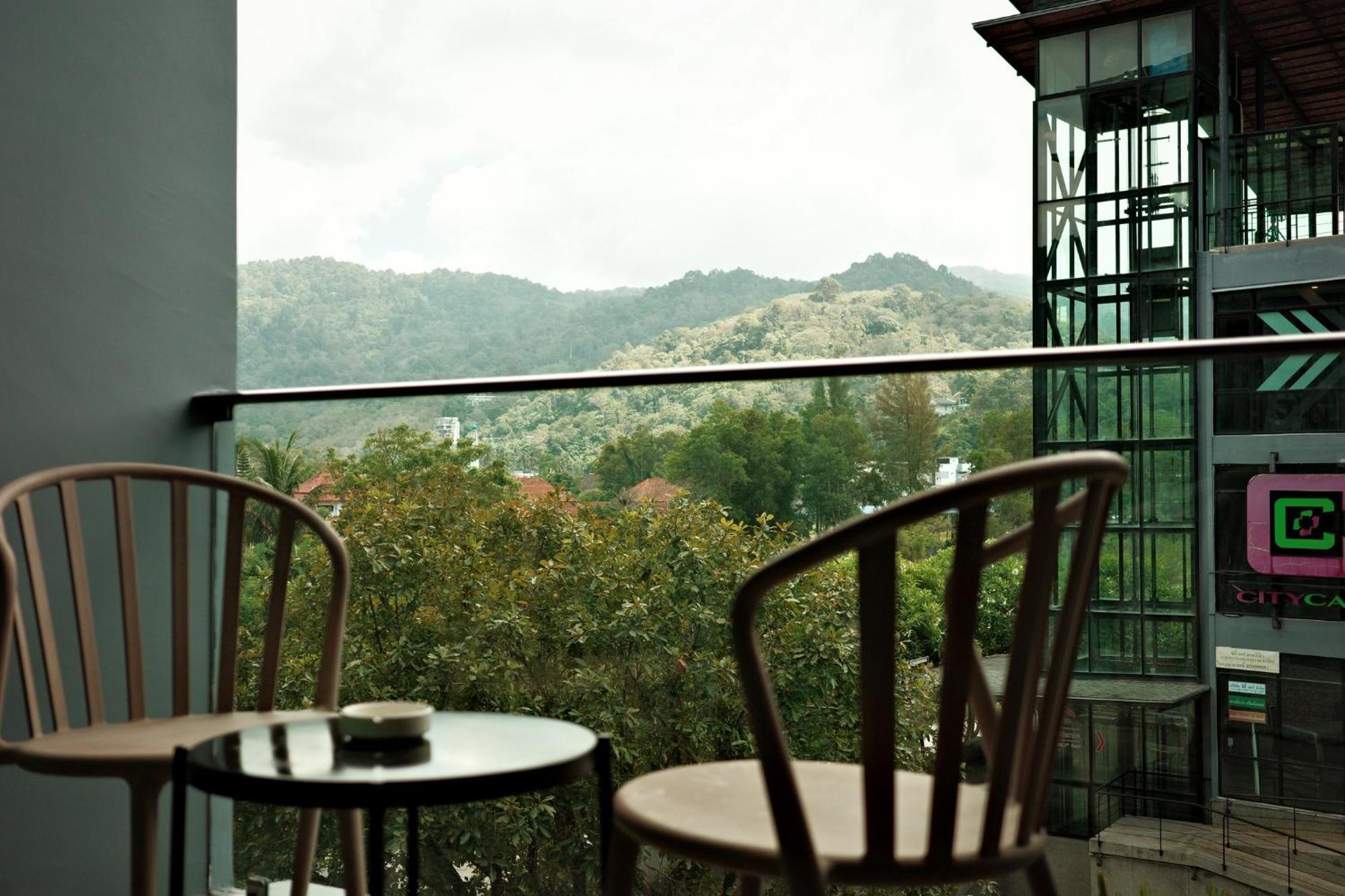 Sabay Rent L308 - Private Wi-fi & Serene View Of Courtyard And Jungle Apartment Phuket