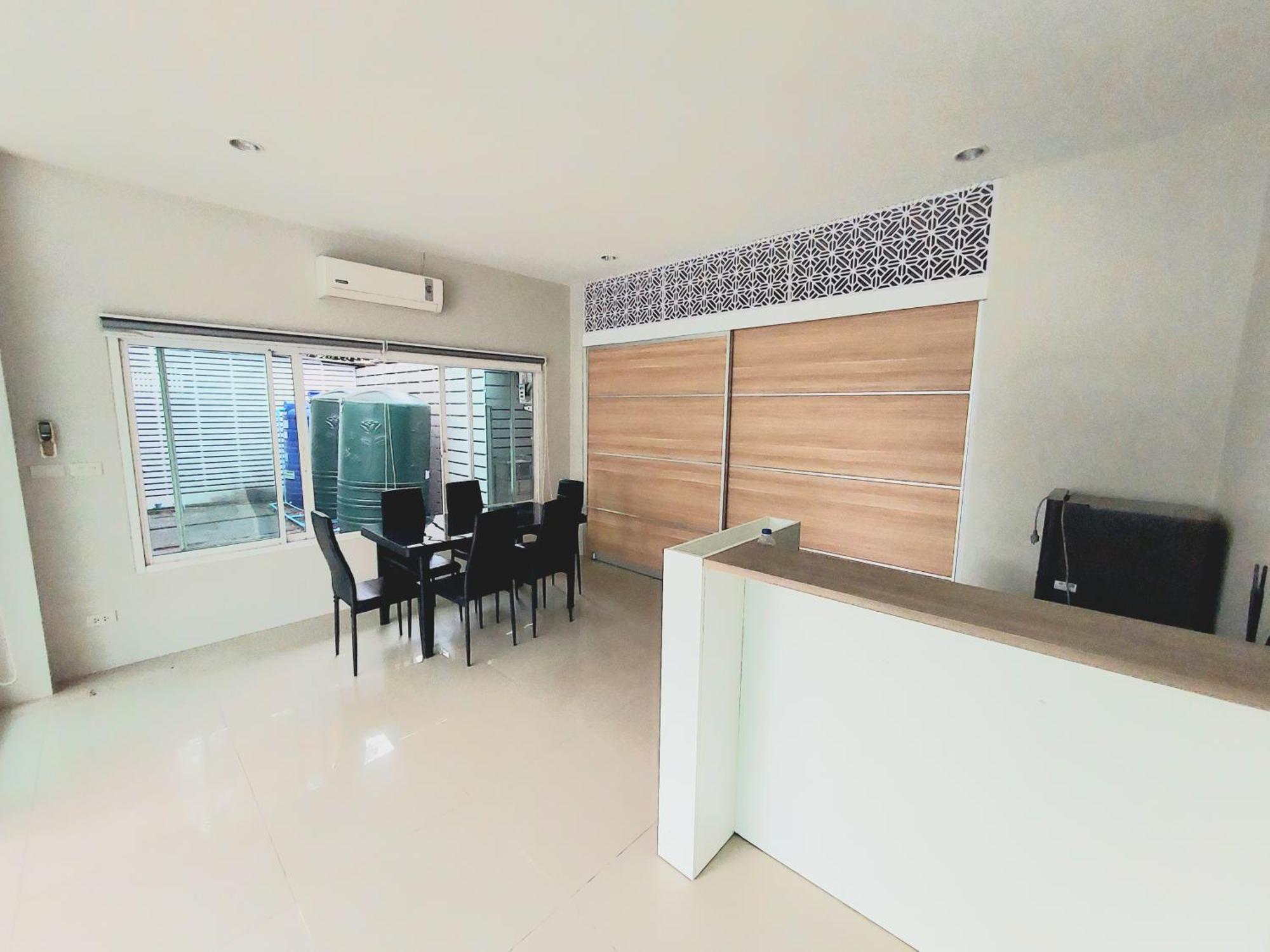 Town By Alissa * Phuket