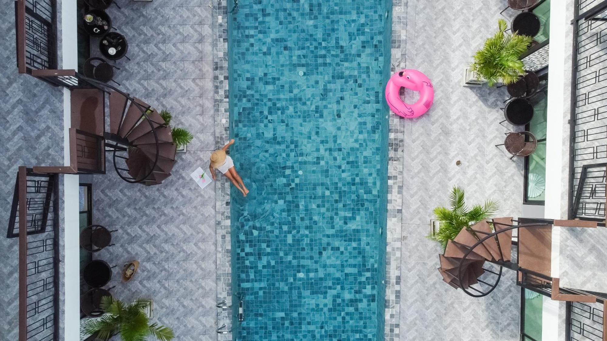 Hotel Chanakarn Pool Access Rawai