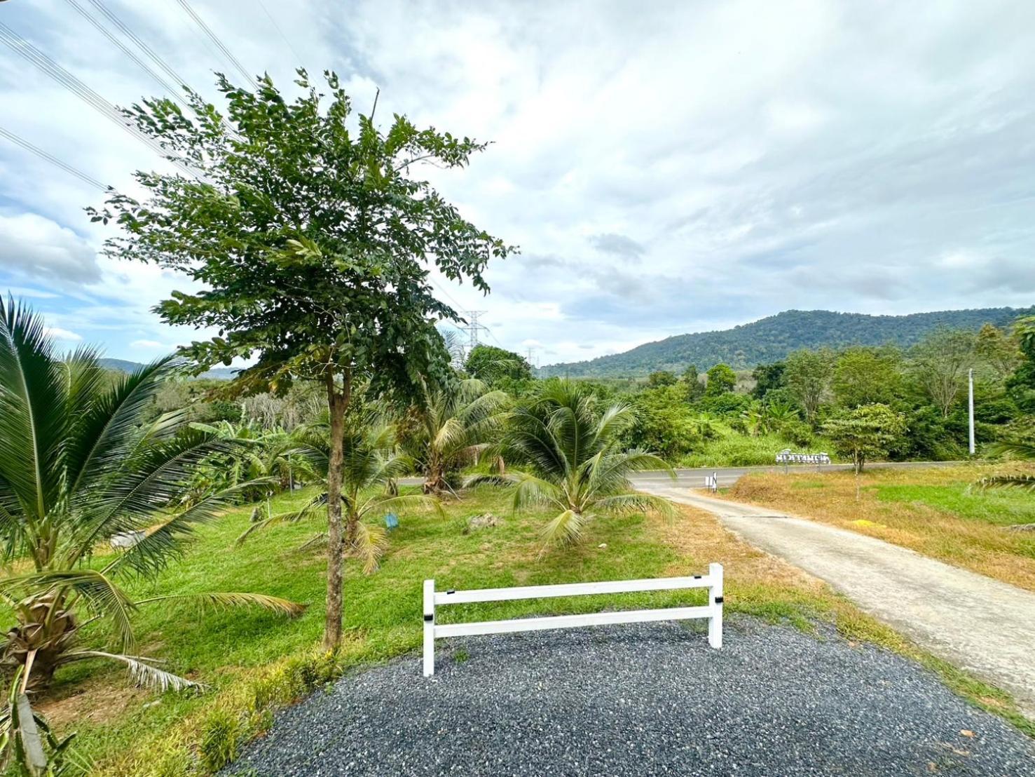 Chai Khao Mountain View Farm stay Phuket