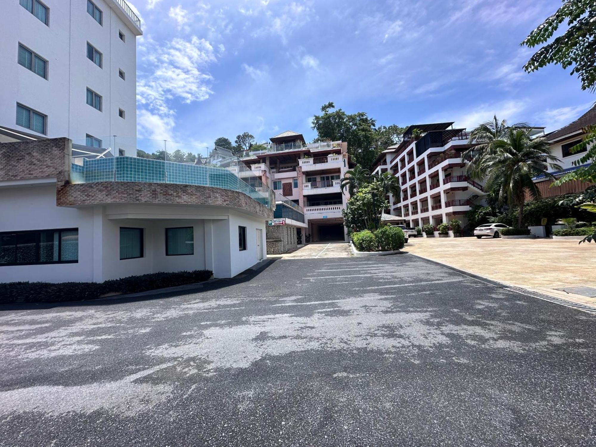 Aparthotel Surin Sabai -