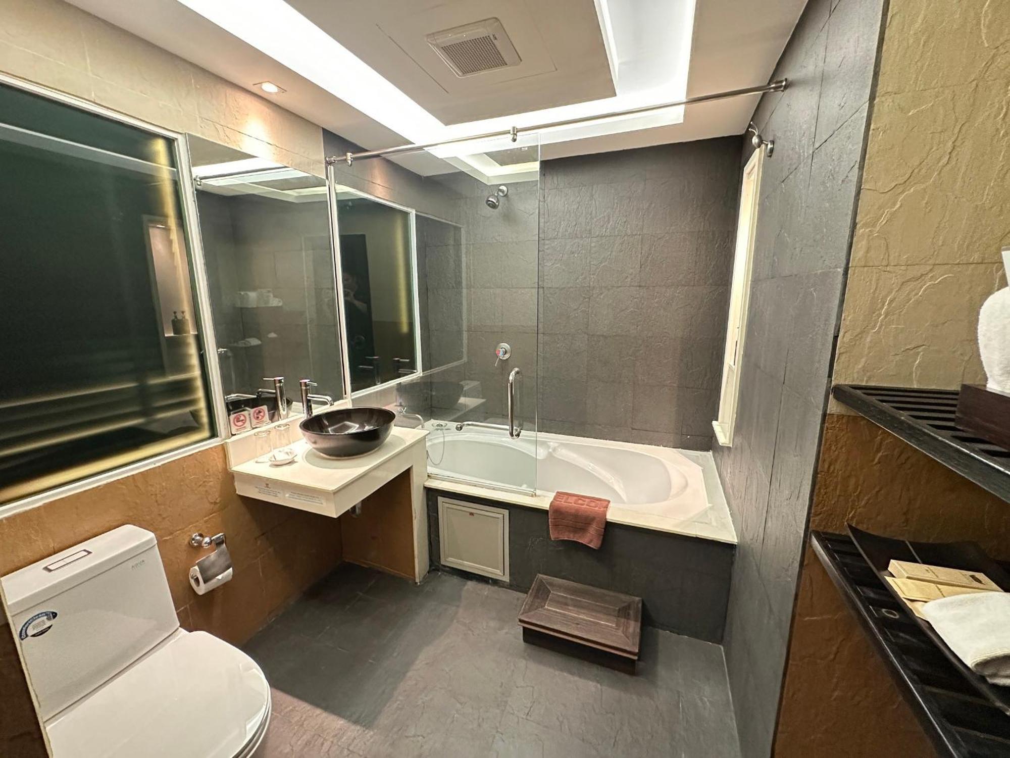 R-Mar Resort And Spa Patong, Phuket