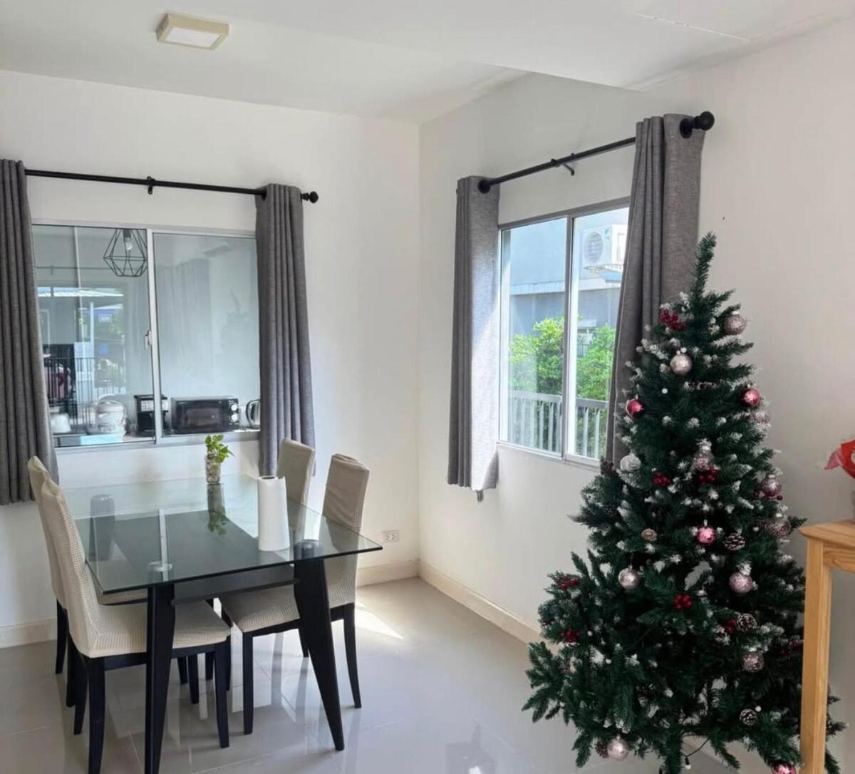 Beautiful 2 Floor In Town Chalet Phuket