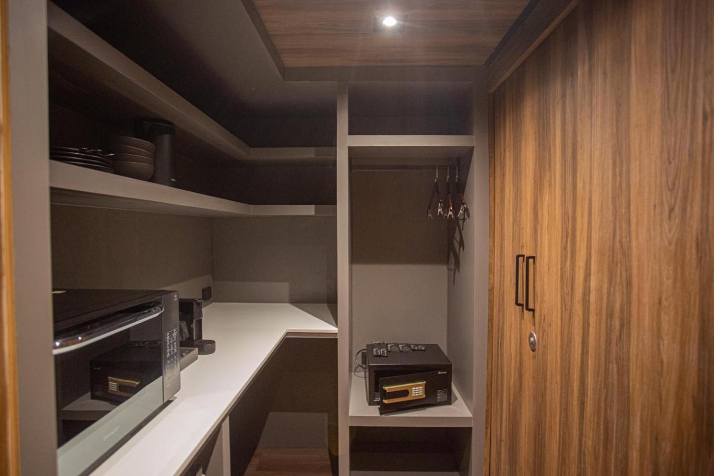 Hotel Timber Society Boutique Hideaway Phuket