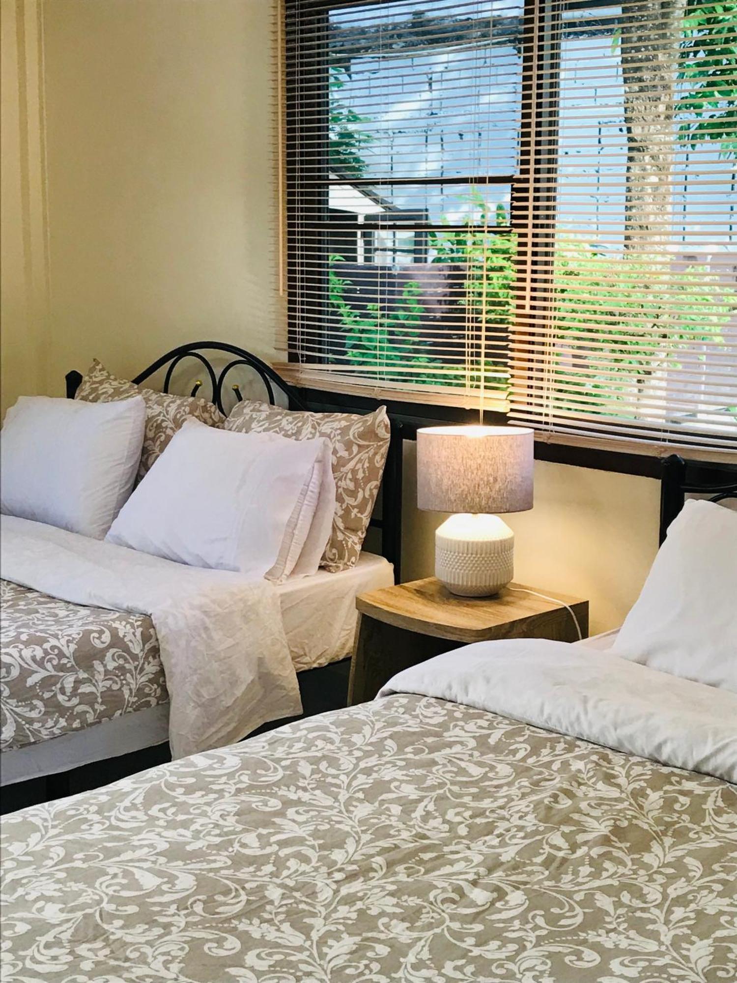 Master Bedroom With Private Bathroom And Kitchen Homestay