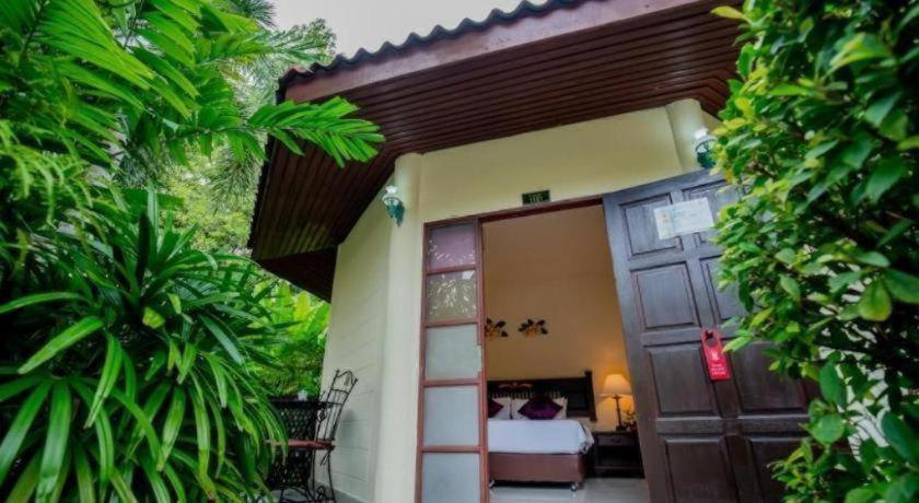 Hyton Leelavadee Resort 4*