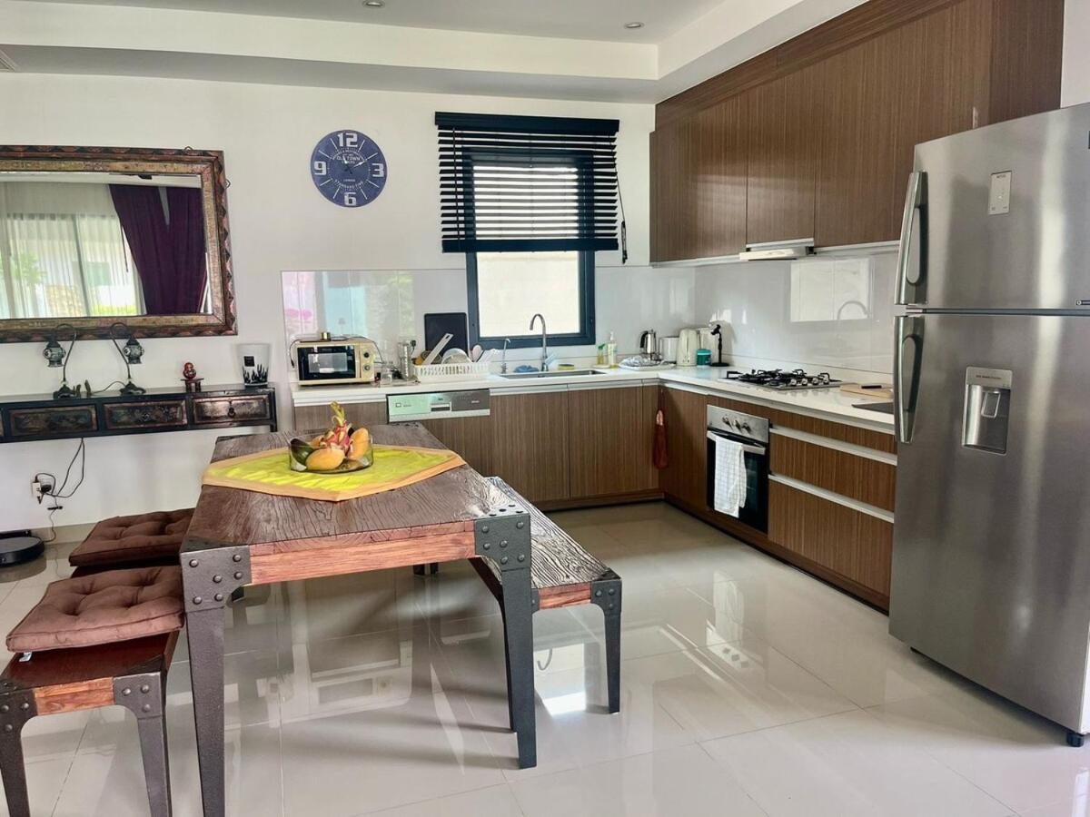 Villa Stunning 2-bedroom Pool Phuket