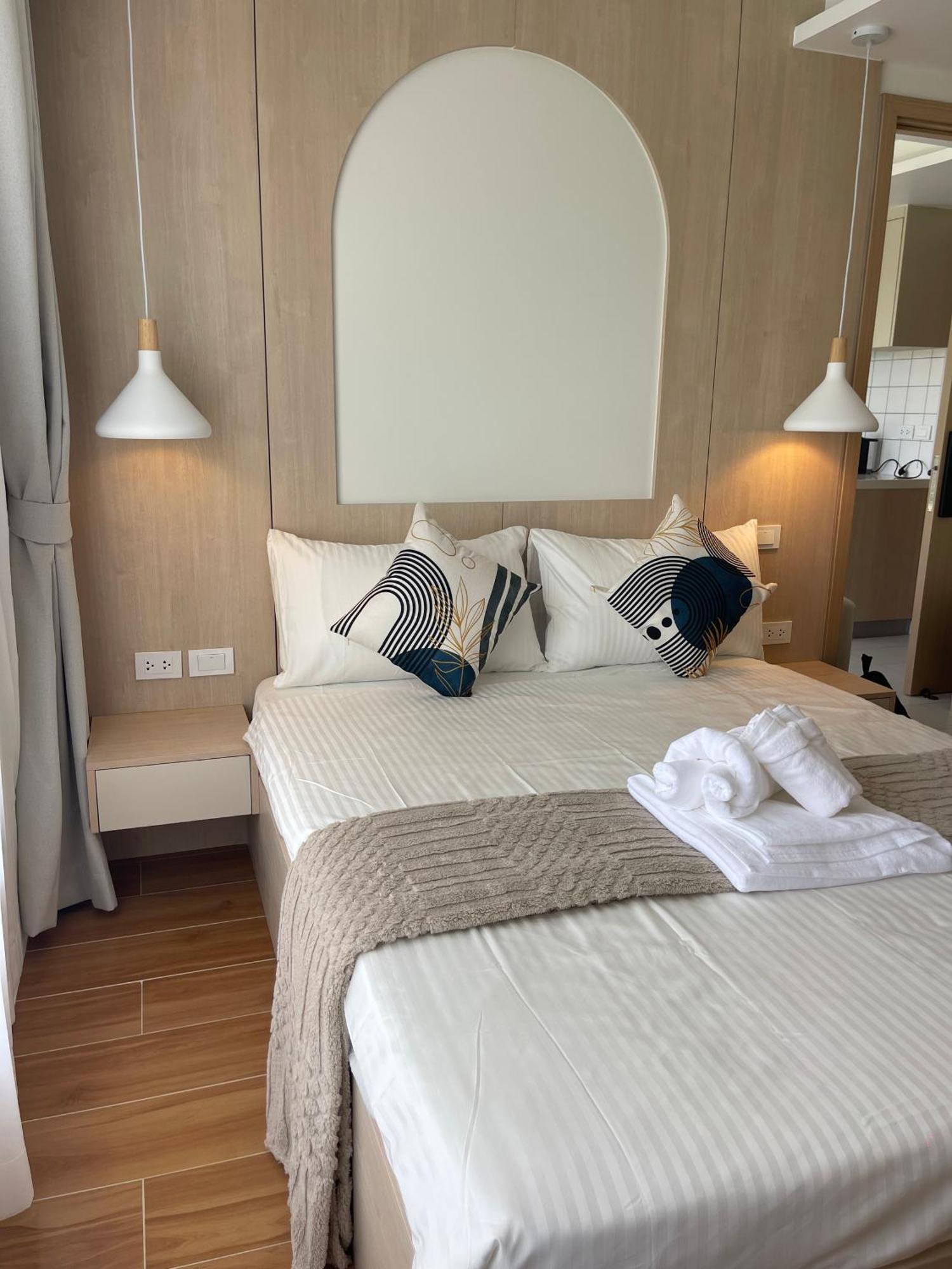 Two-bedrooms With Kitchen
