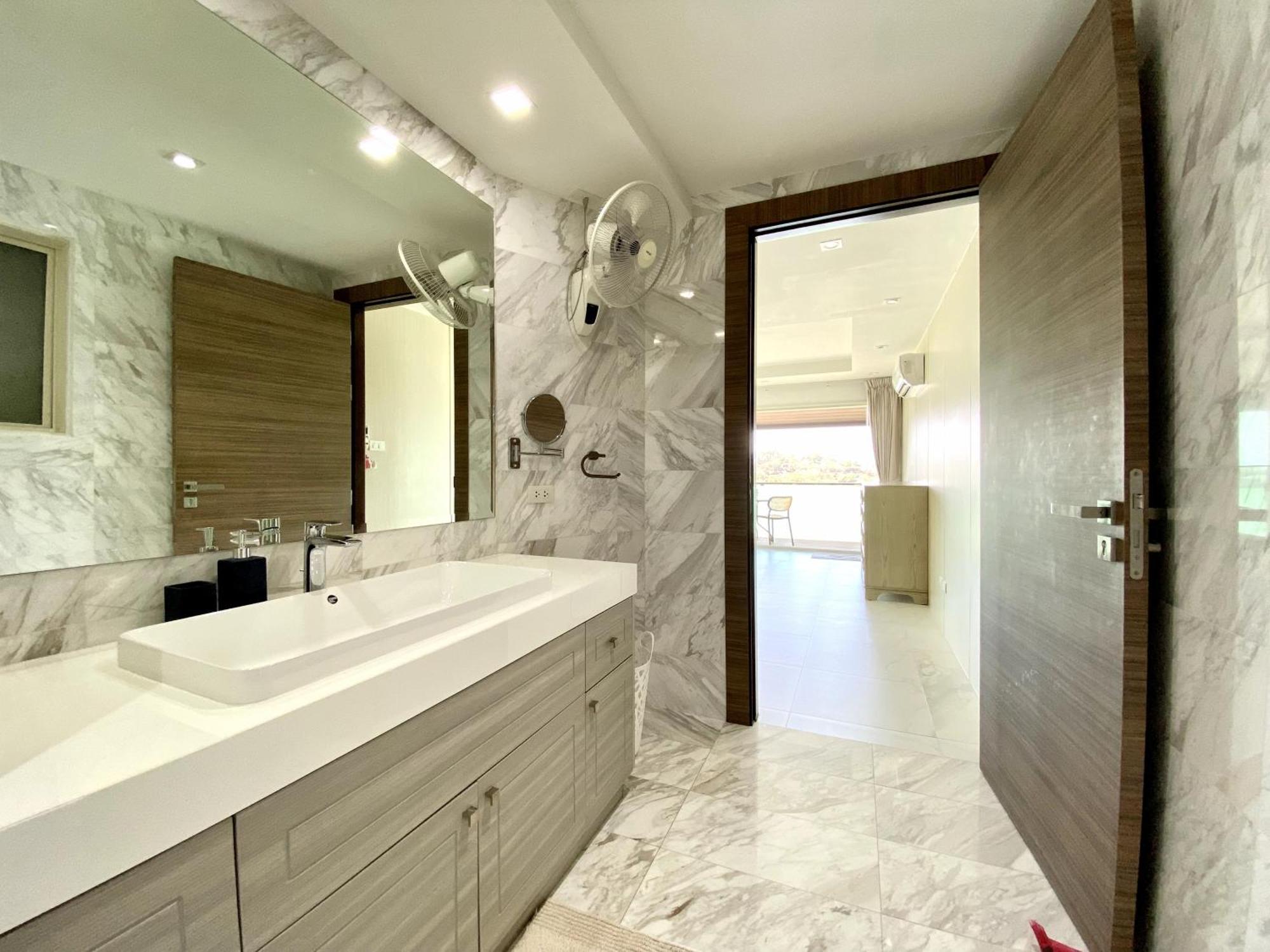 Stunning Seaview Duplex - Baan Jayden * Phuket