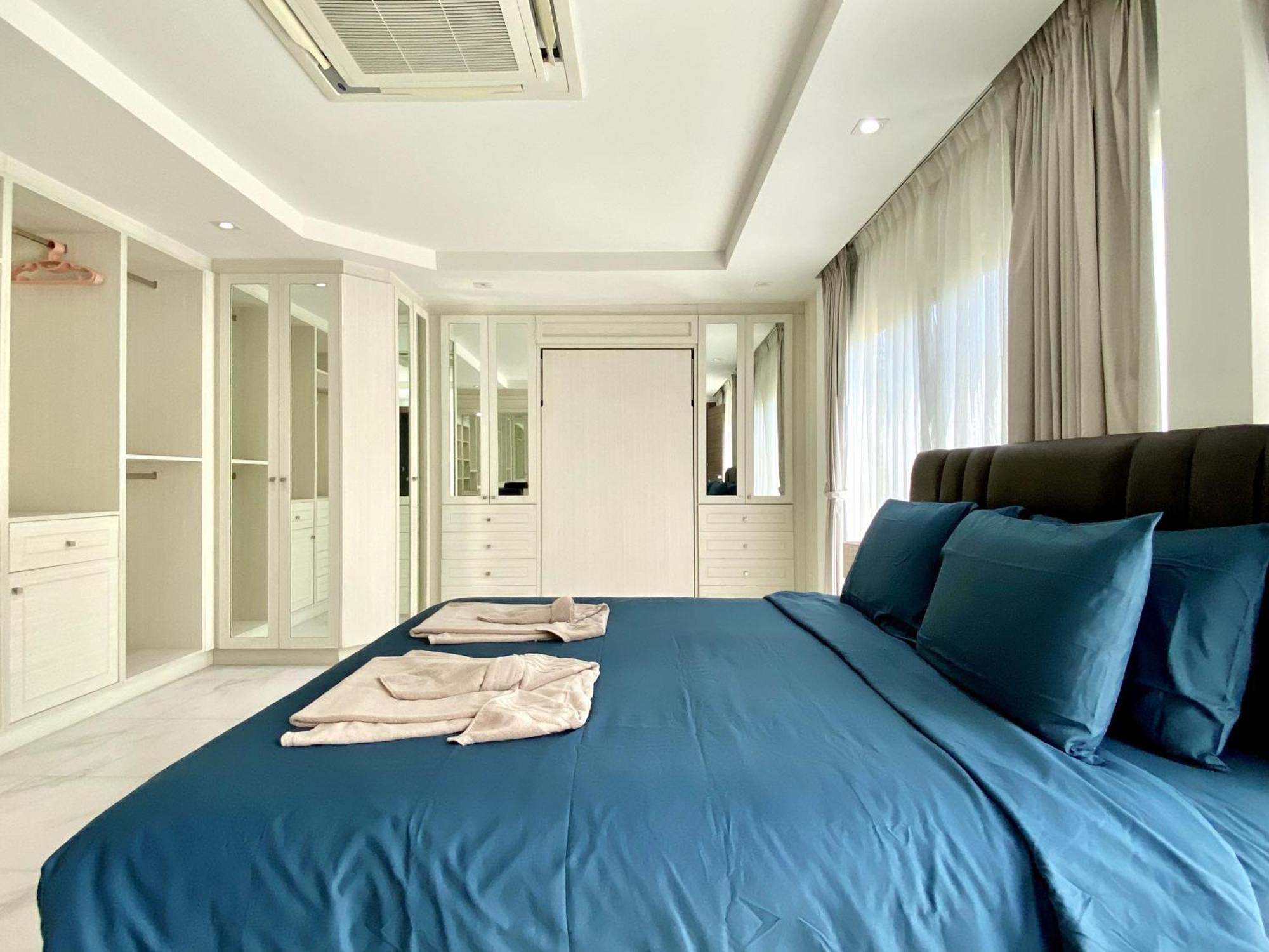 Stunning Seaview Duplex - Baan Jayden