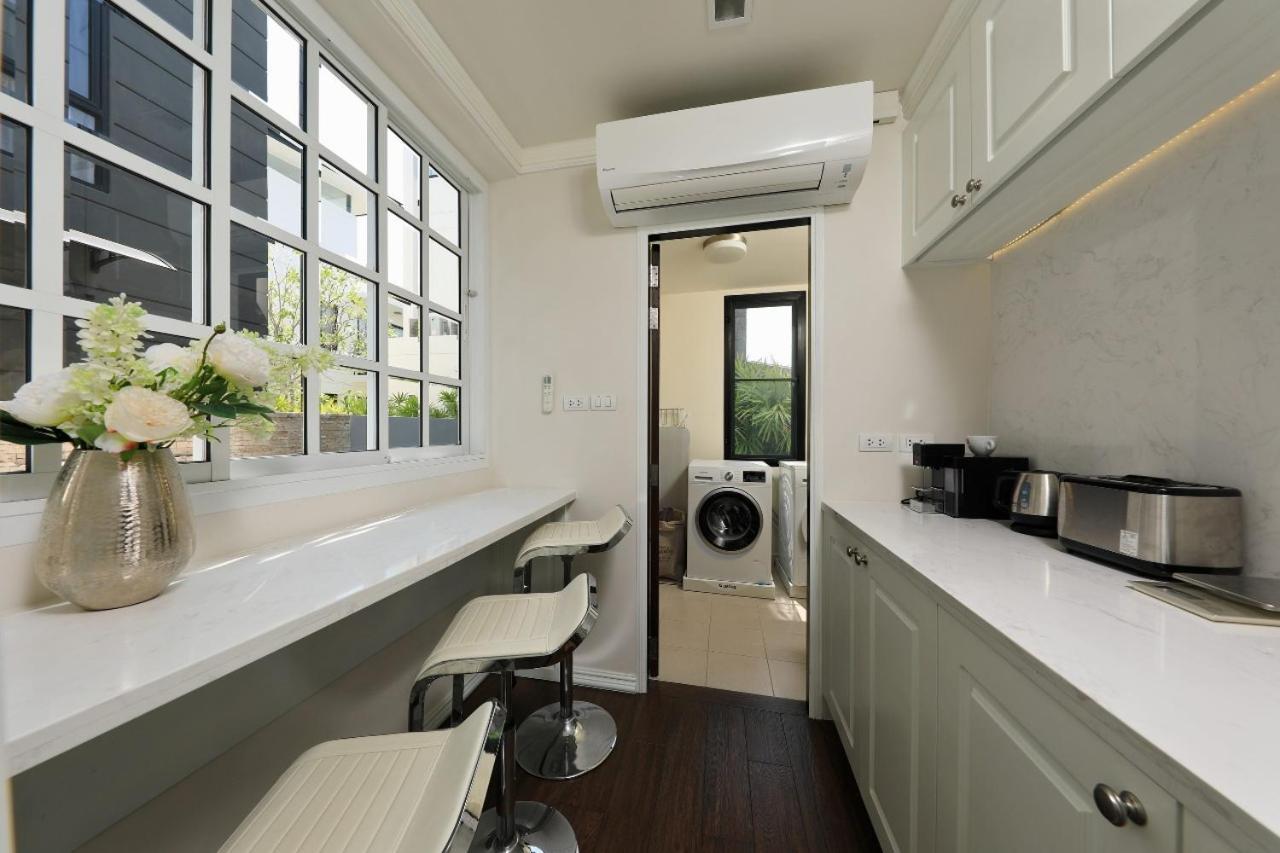 Laguna Park By Goodman Brokers