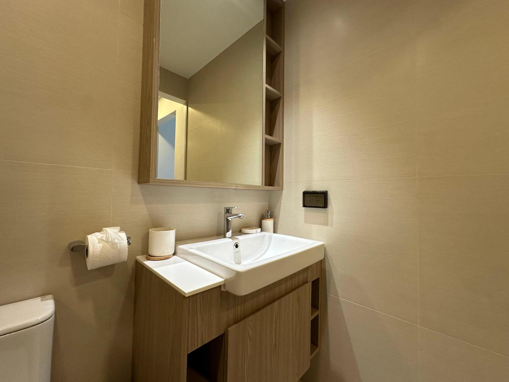 Apartment 2 Bd Laguna Skypark *
