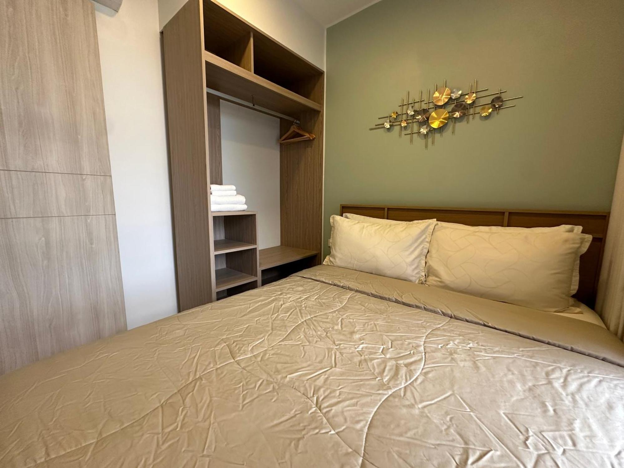 2 Bd Laguna Skypark Apartment Phuket