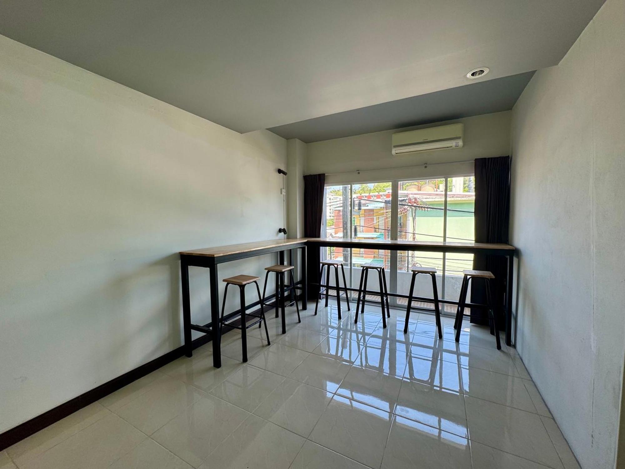 Ananas (adults Only) Hostel Phuket