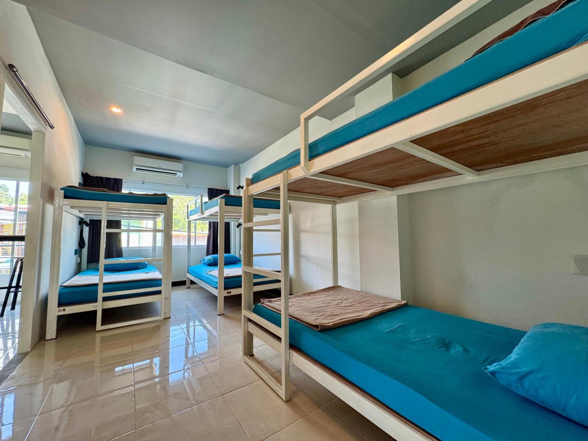 Hostel Ananas (adults Only) *