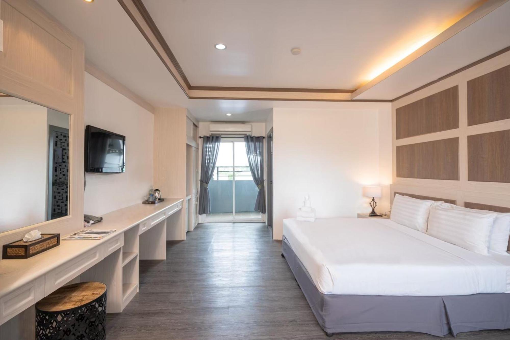 S.b.living Place 3* Phuket