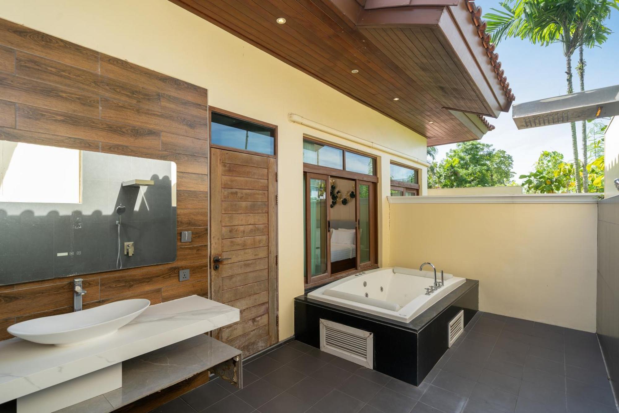 Ocean Palms Private Pool