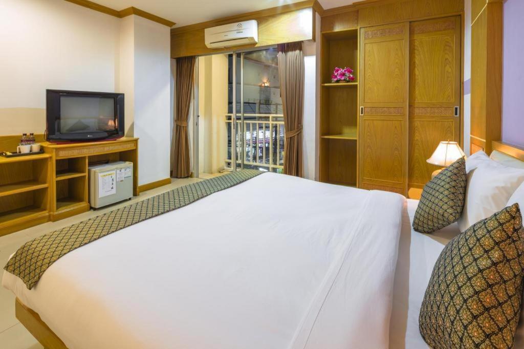 Azure Hotel Phuket