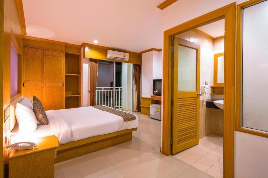 Hotel Azure
