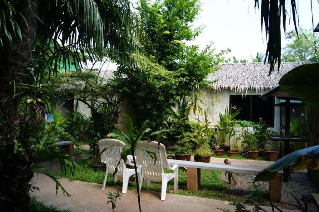 Oyo 1163 Eden Phuket
