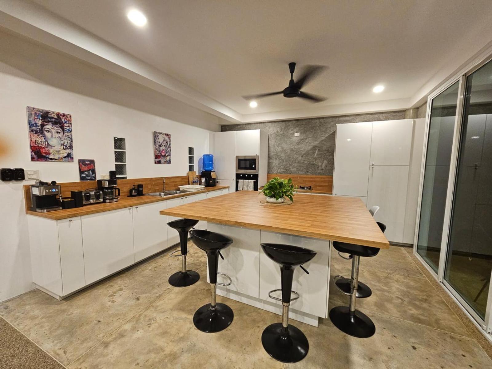 Villa Beachfront In Rawai